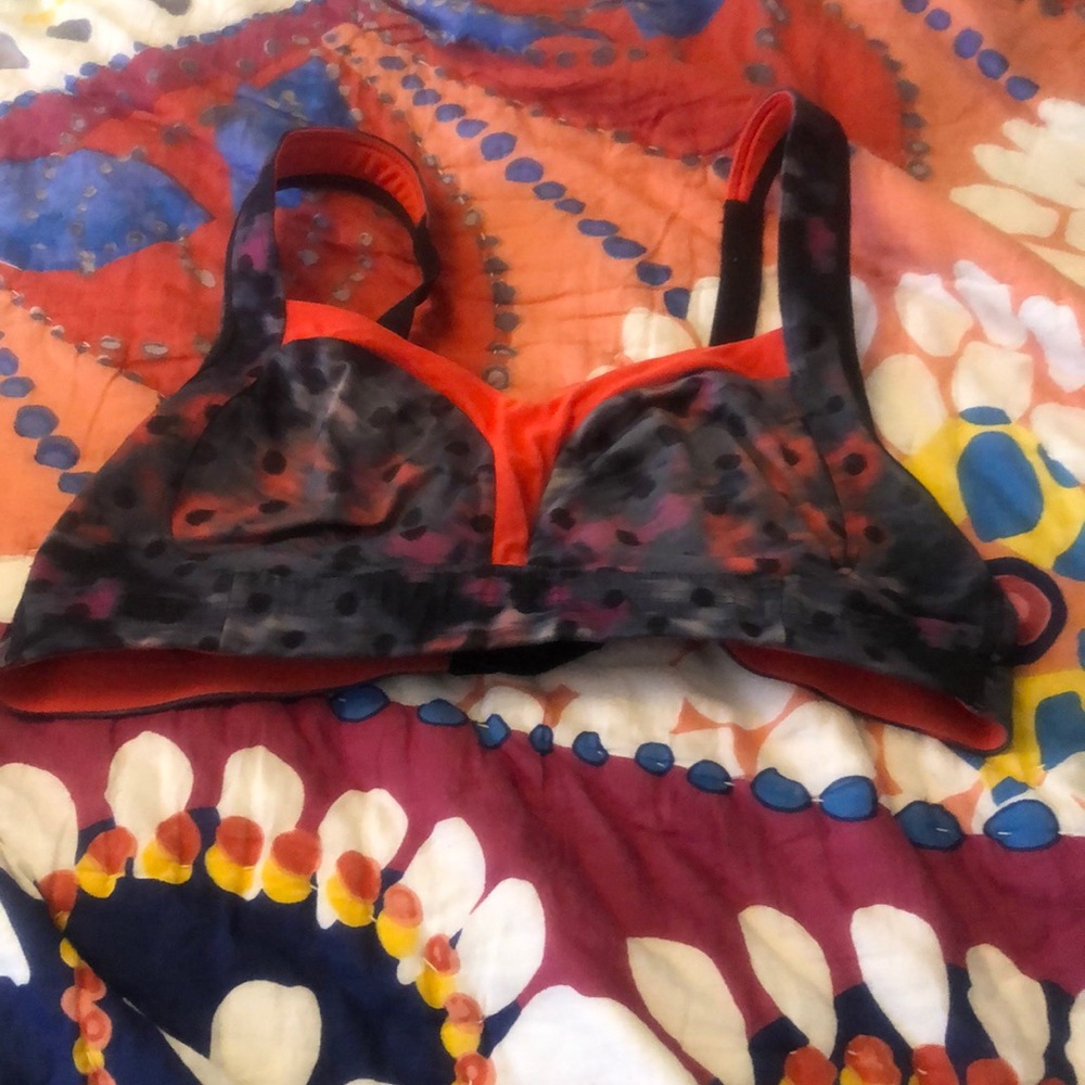 Lulu lemon bra